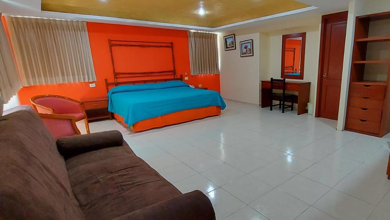 Hotel El Marques Mérida Buitenkant foto