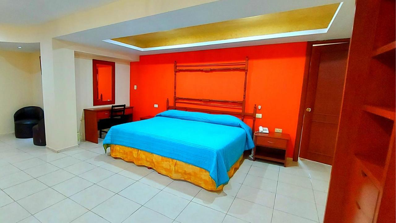 Hotel El Marques Mérida Buitenkant foto