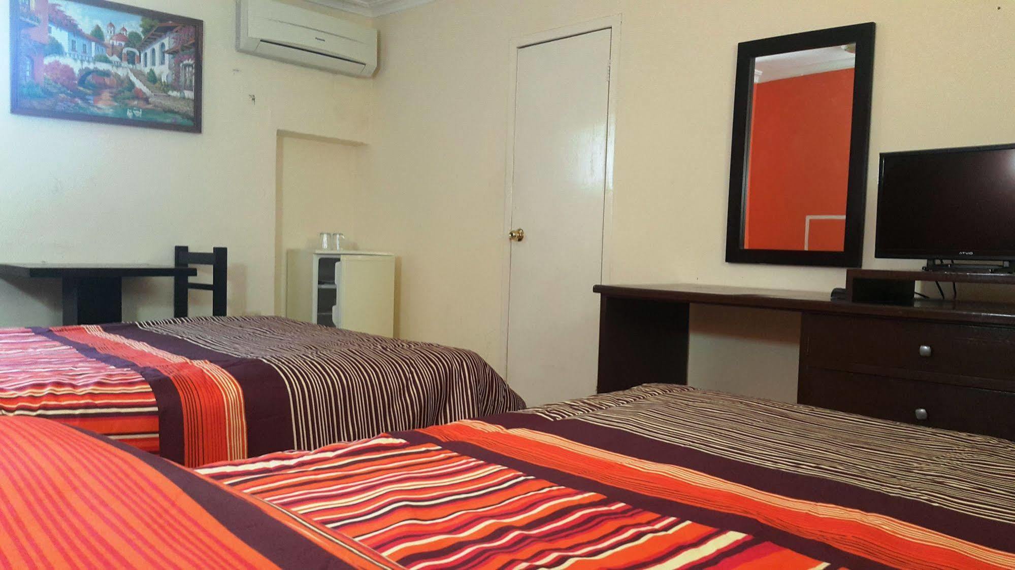 Hotel El Marques Mérida Buitenkant foto
