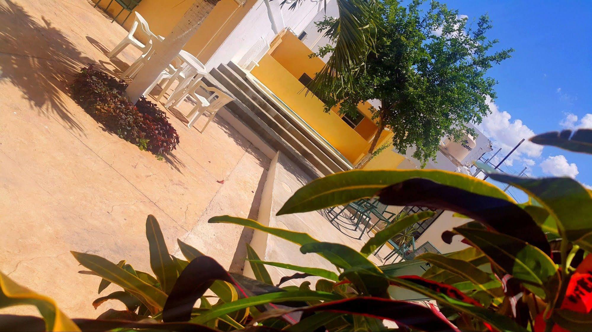 Hotel El Marques Mérida Buitenkant foto